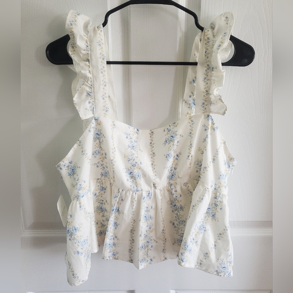 Altar'd State Cream & Blue Floral Print Flutter Sleeve Blouse with Tie Back. #MP - Picture 4 of 8